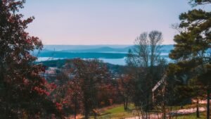 View of lake and mountains in Branson